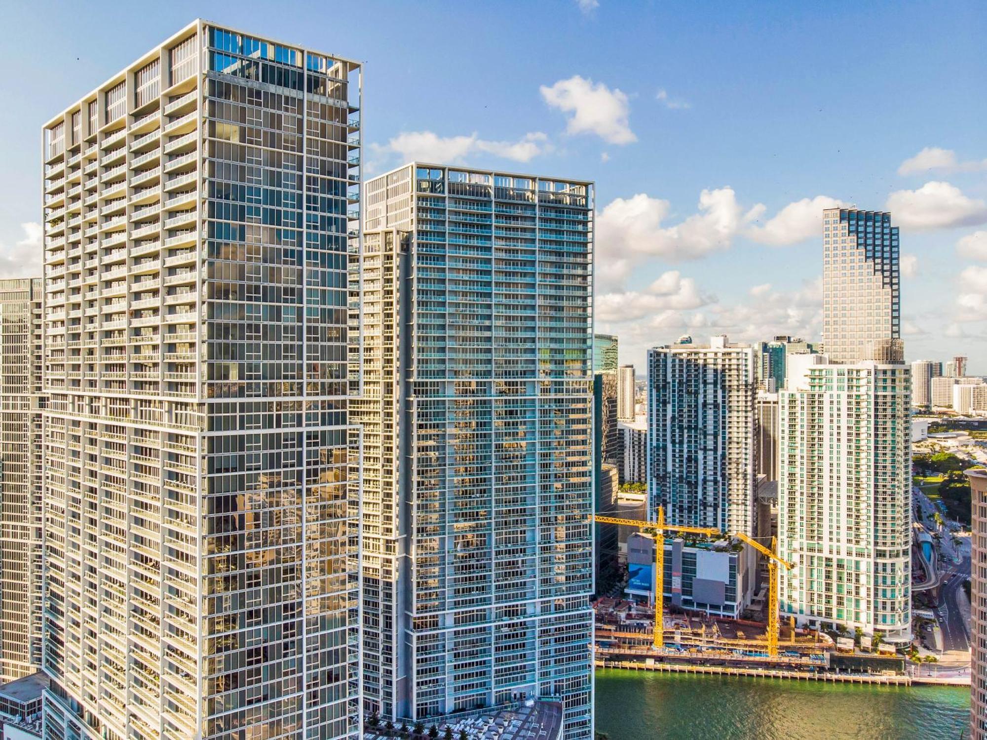Luxurious Condo At Icon With Views Μαϊάμι Εξωτερικό φωτογραφία
