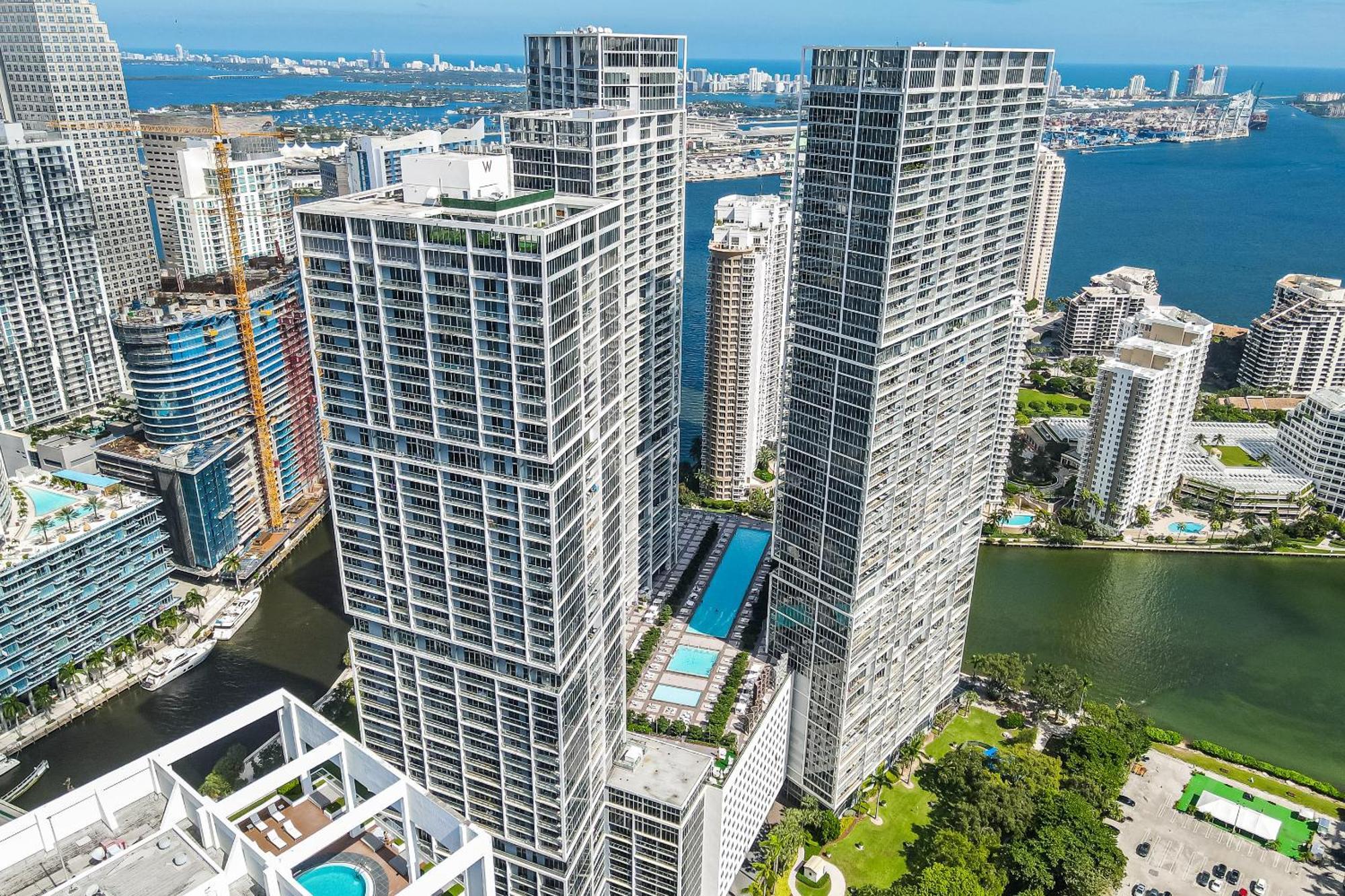Luxurious Condo At Icon With Views Μαϊάμι Εξωτερικό φωτογραφία